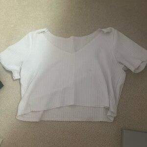 white cropped top size small